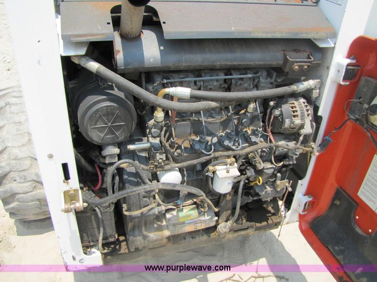 image for item 3457 2002 Bobcat 863 skid steer