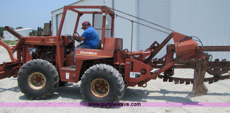 image for item 3458 Ditch Witch 6510 trencher with cable plow