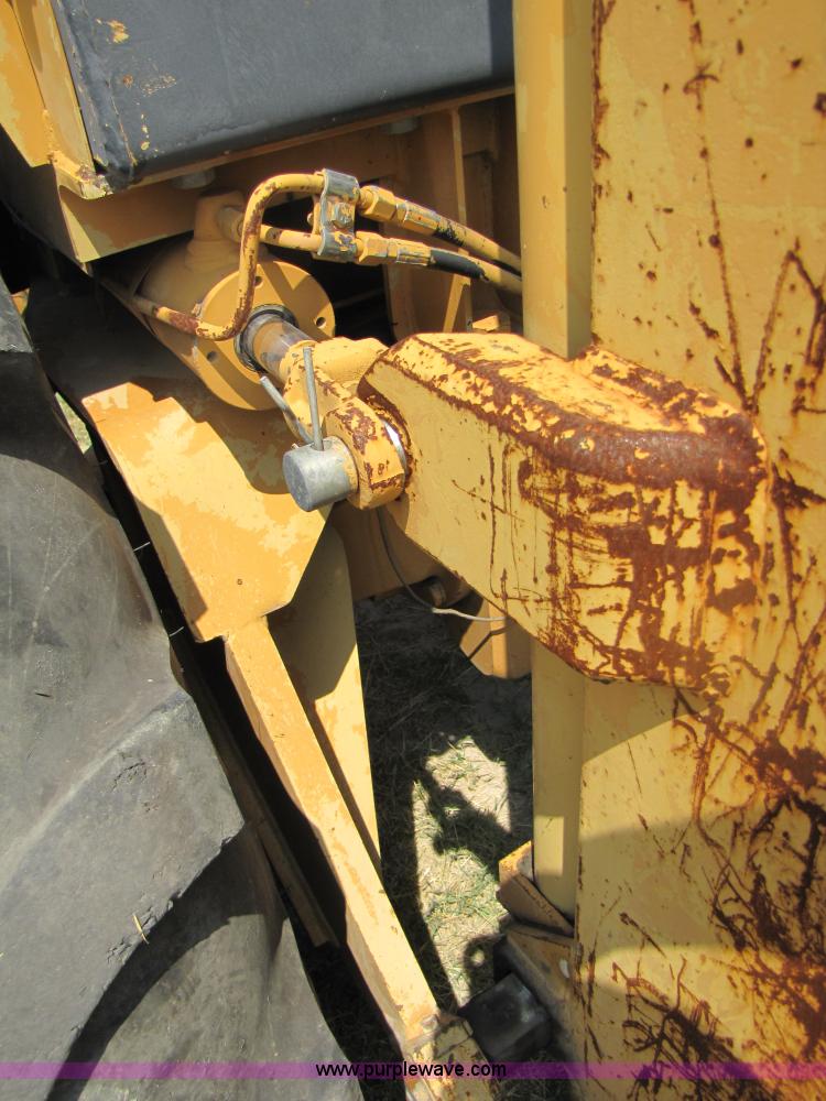 image for item 3459 1997 Case 586E rough terrain forklift