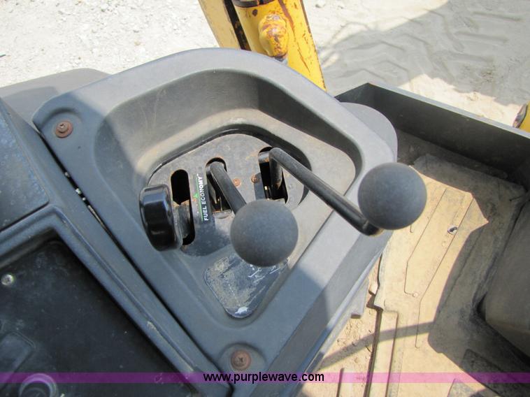 image for item 3460 2002 John Deere 310SG backhoe