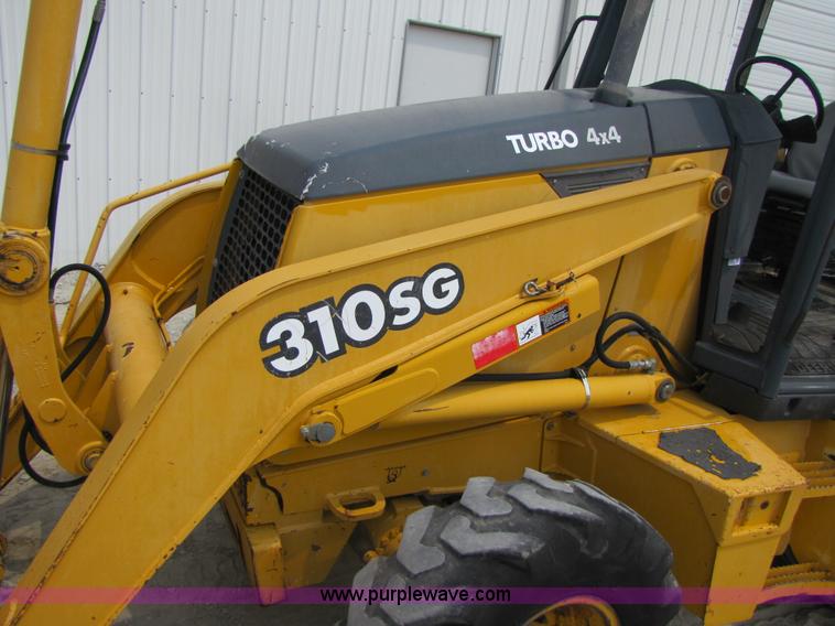 image for item 3460 2002 John Deere 310SG backhoe