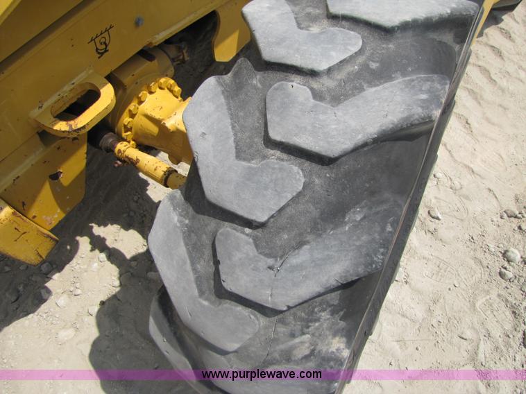 image for item 3460 2002 John Deere 310SG backhoe