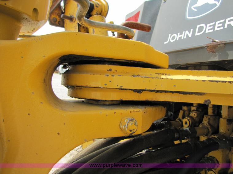 image for item 3460 2002 John Deere 310SG backhoe