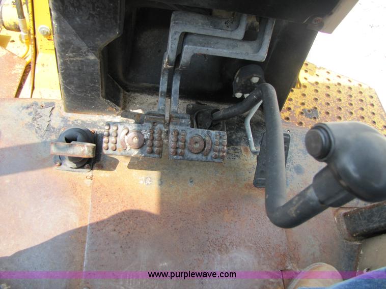 image for item 3461 1996 John Deere 310D backhoe