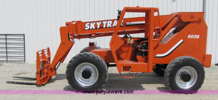 image for item 3462 1994 SkyTrak 6036 telehandler
