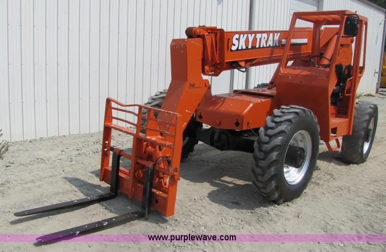 image for item 3462 1994 SkyTrak 6036 telehandler