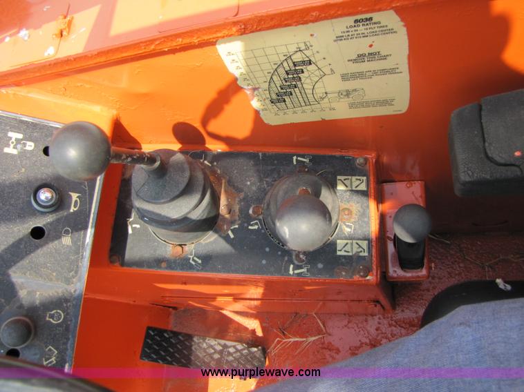 image for item 3462 1994 SkyTrak 6036 telehandler