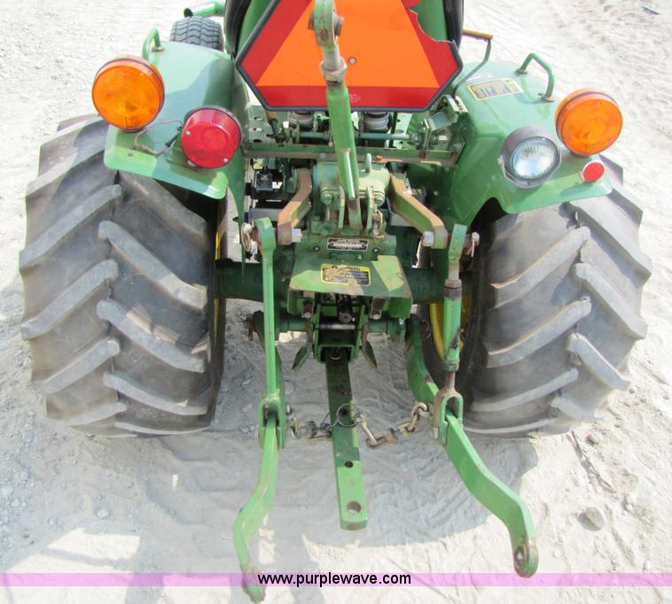image for item 3463 1983 John Deere 650 tractor