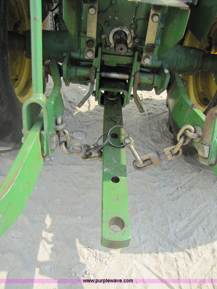 image for item 3463 1983 John Deere 650 tractor