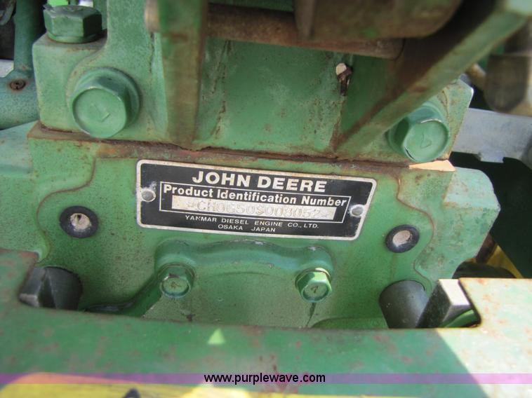 image for item 3463 1983 John Deere 650 tractor