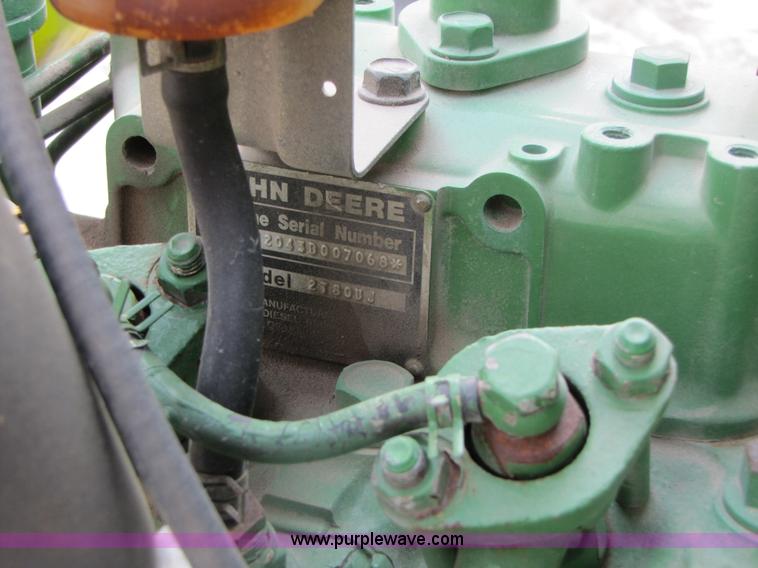 image for item 3463 1983 John Deere 650 tractor