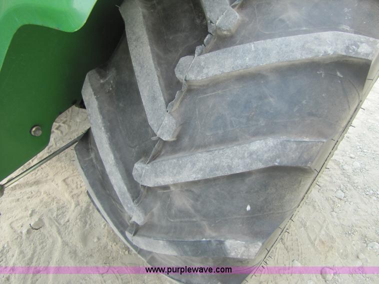 image for item 3463 1983 John Deere 650 tractor