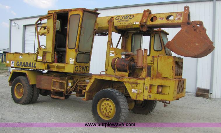 image for item 3464 Gradall G3WD wheel excavator