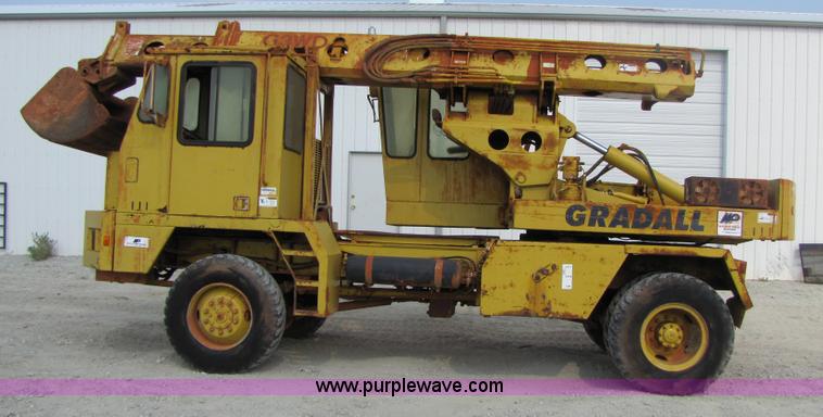 image for item 3464 Gradall G3WD wheel excavator