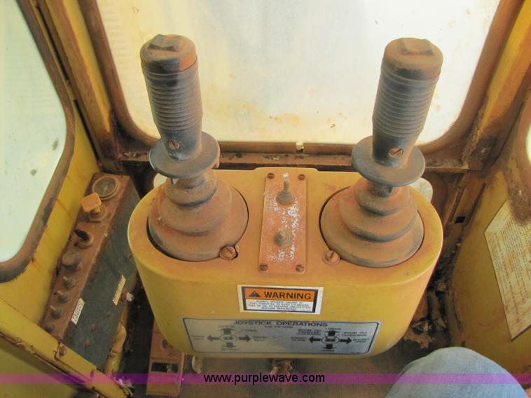image for item 3464 Gradall G3WD wheel excavator