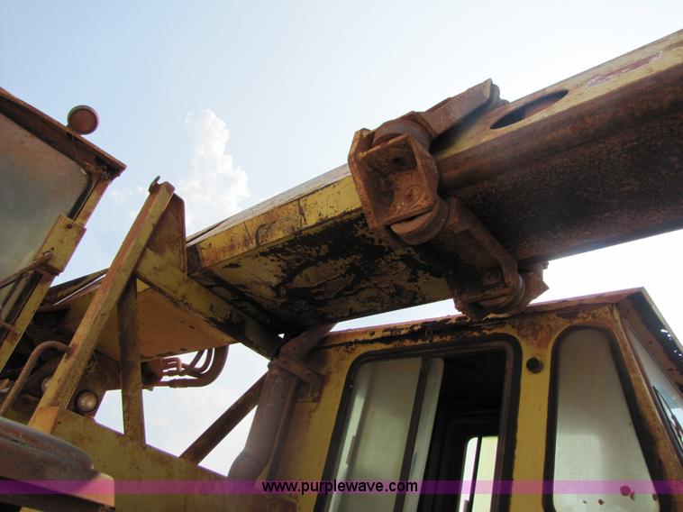 image for item 3464 Gradall G3WD wheel excavator