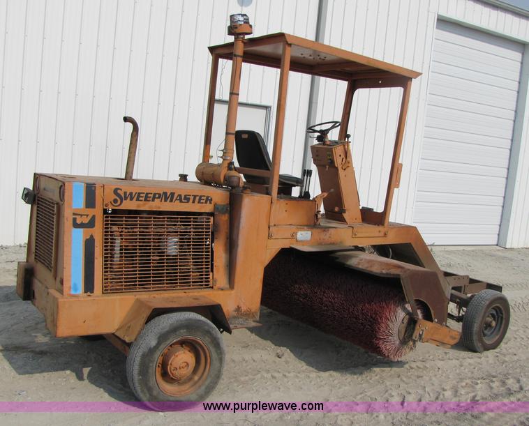image for item 3467 Waldon SweepMaster street sweeper