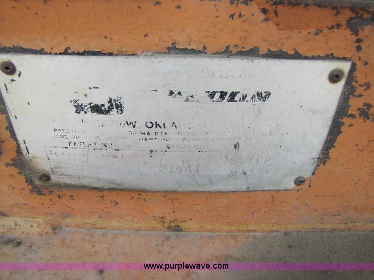 image for item 3467 Waldon SweepMaster street sweeper