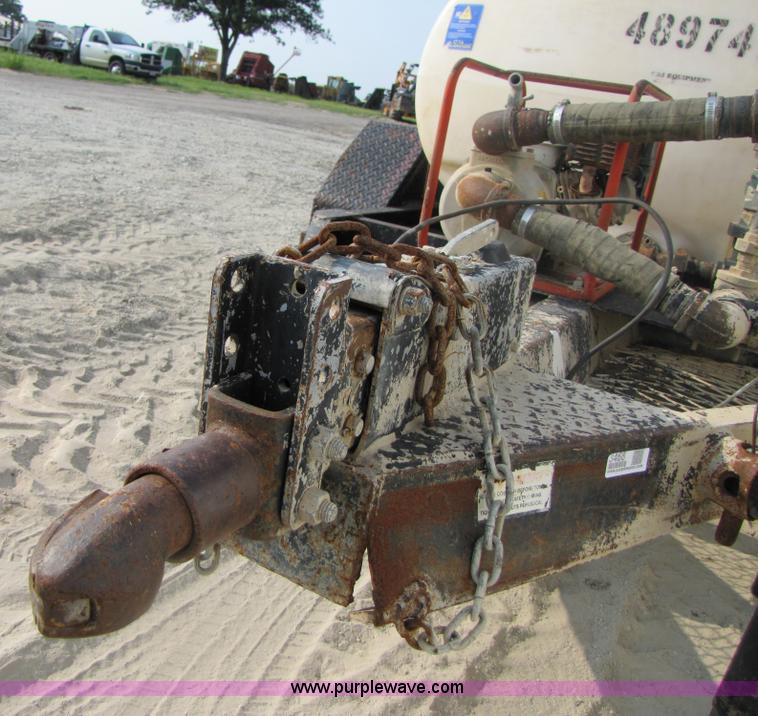 image for item 3468 Water tank trailer with pump