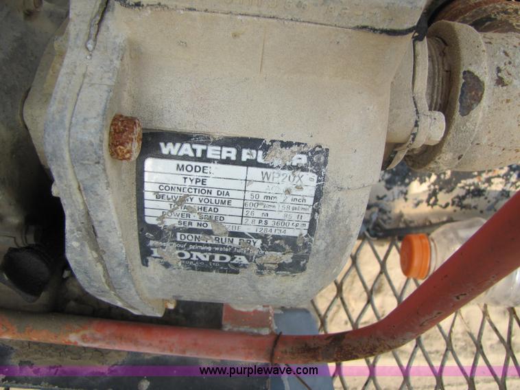 image for item 3468 Water tank trailer with pump