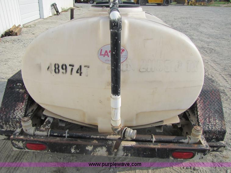 image for item 3468 Water tank trailer with pump