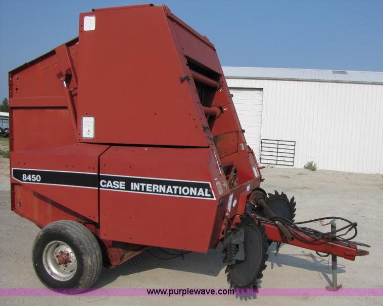 image for item 3470 1991 Case IH 8450 round baler