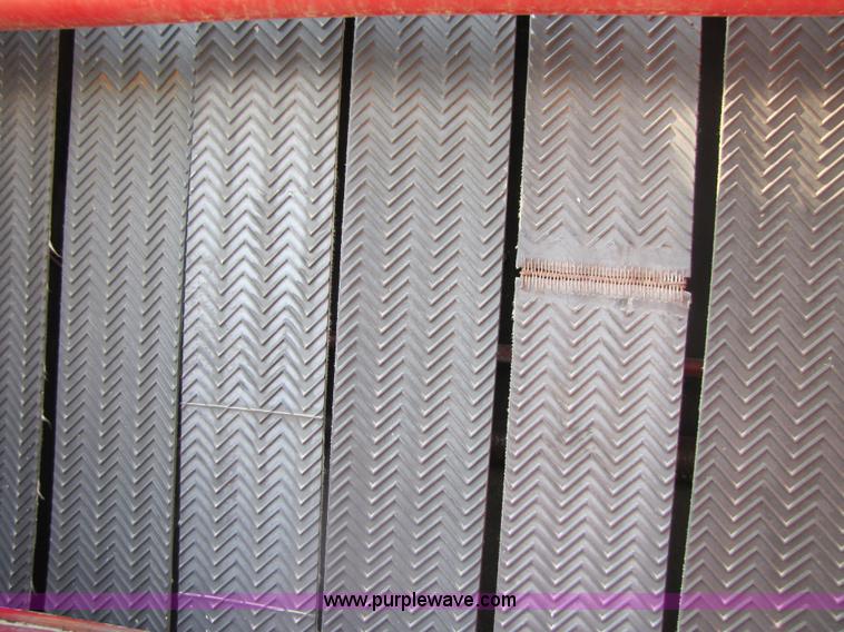 image for item 3470 1991 Case IH 8450 round baler