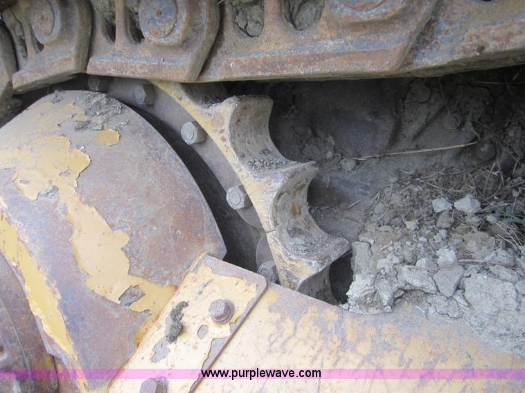 image for item 3712 1975 Caterpillar D7F dozer
