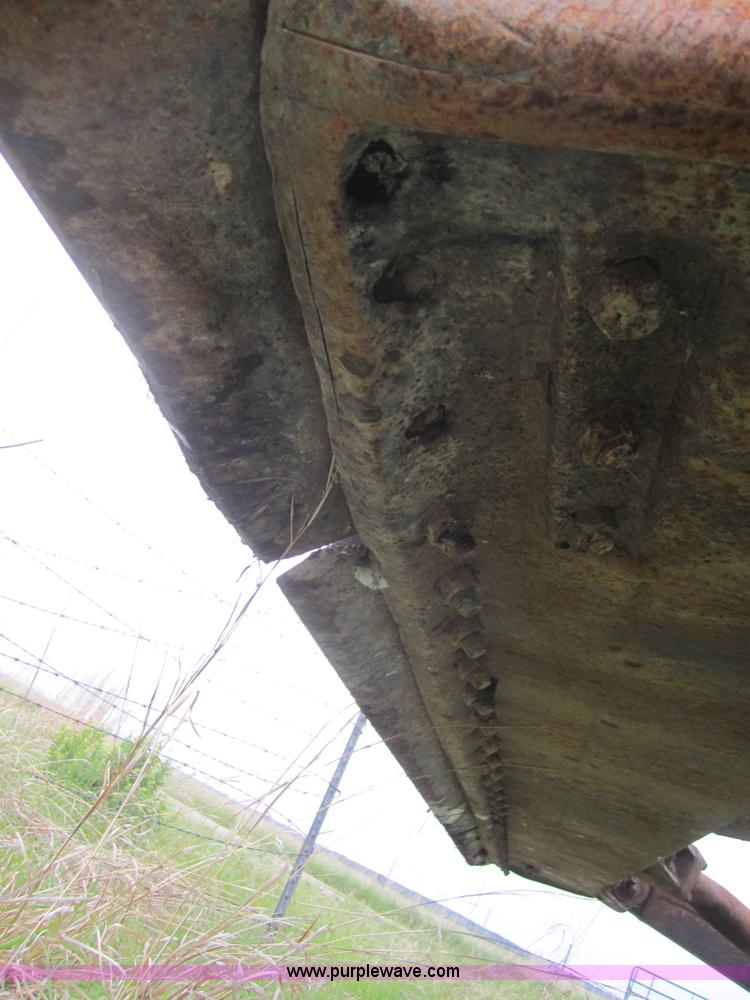 image for item 3712 1975 Caterpillar D7F dozer