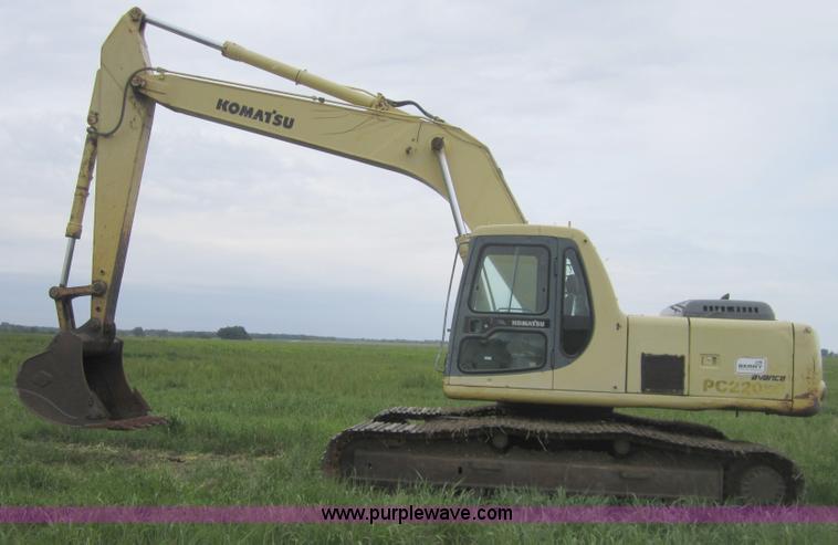 image for item 3718 1996 Komatsu PC220LC excavator