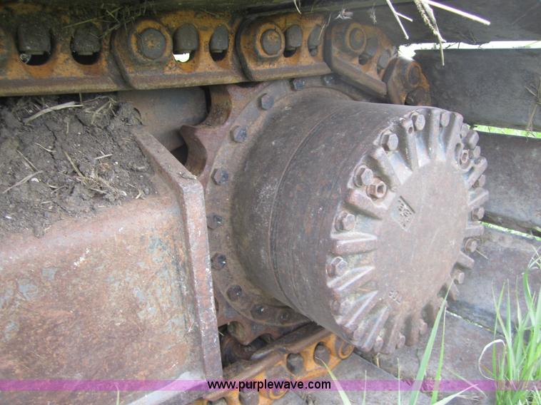 image for item 3718 1996 Komatsu PC220LC excavator