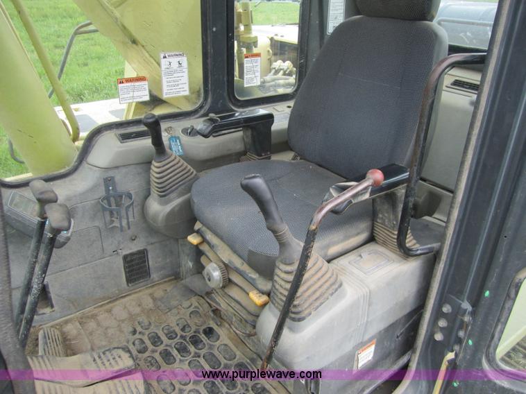 image for item 3718 1996 Komatsu PC220LC excavator