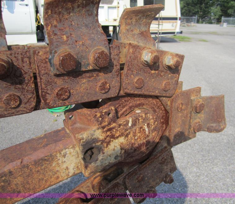 image for item 3796 1983 Case DH4B trencher