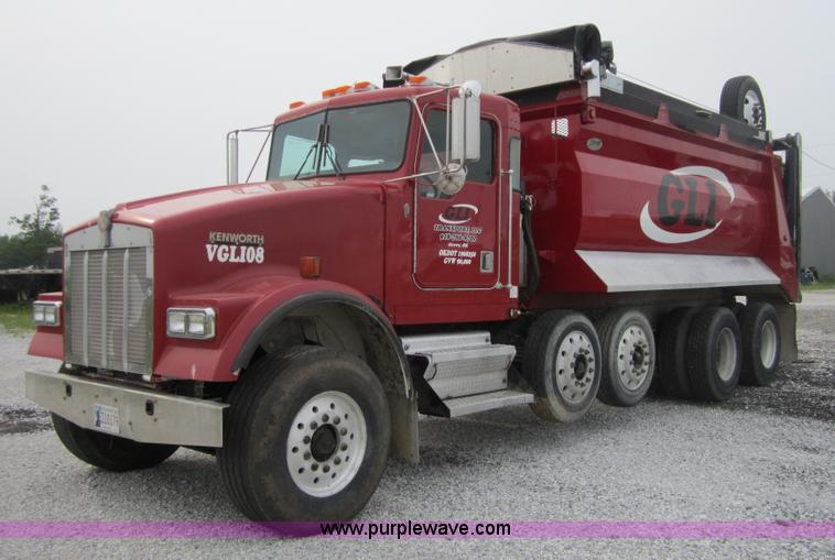 image for item 3879 1997 Kenworth W900 dump truck