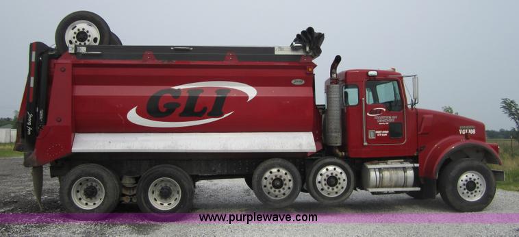image for item 3879 1997 Kenworth W900 dump truck