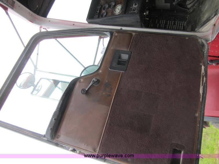 image for item 3879 1997 Kenworth W900 dump truck