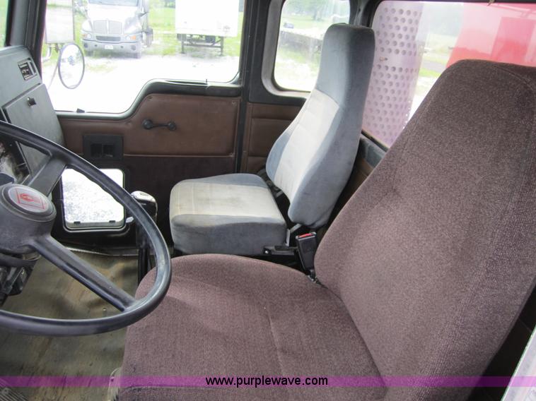 image for item 3879 1997 Kenworth W900 dump truck