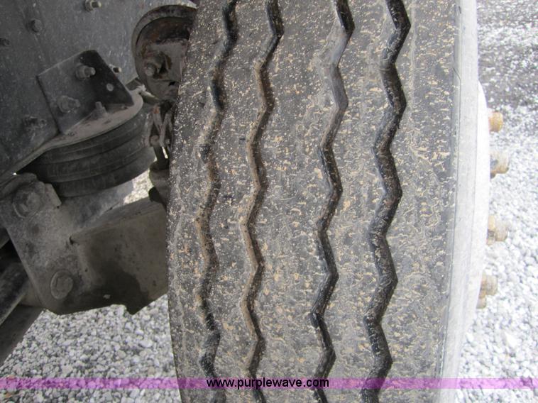 image for item 3879 1997 Kenworth W900 dump truck