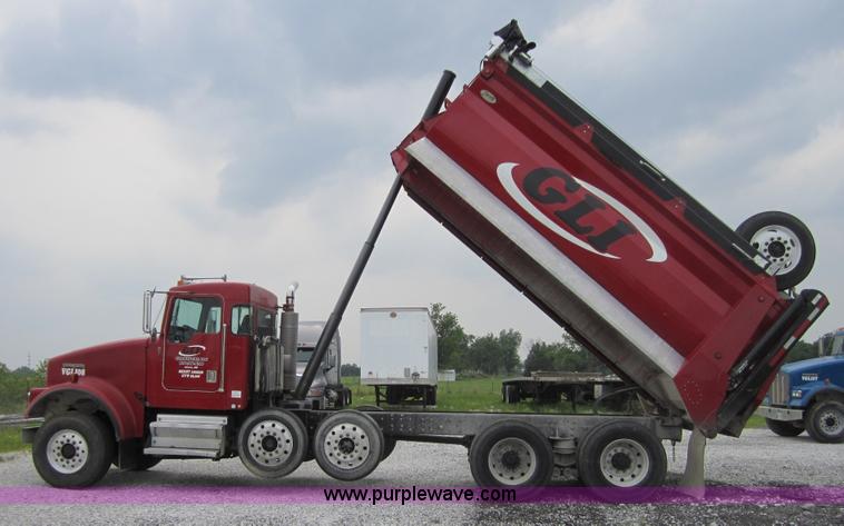 image for item 3879 1997 Kenworth W900 dump truck