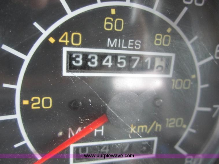 image for item 3880 2005 Kenworth T800 dump truck