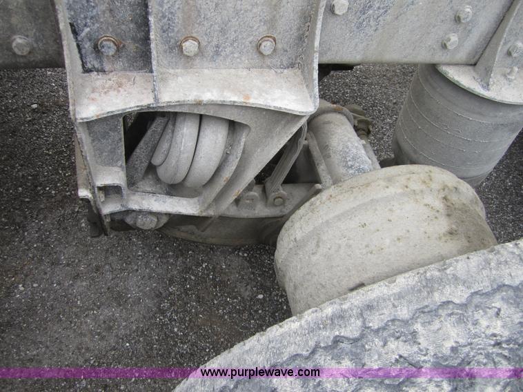 image for item 3880 2005 Kenworth T800 dump truck