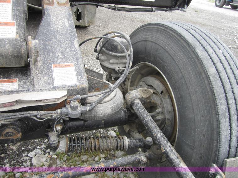 image for item 3880 2005 Kenworth T800 dump truck