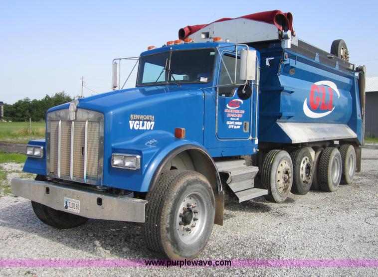 image for item 3881 1997 Kenworth W900 dump truck