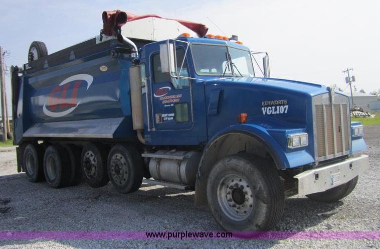 image for item 3881 1997 Kenworth W900 dump truck