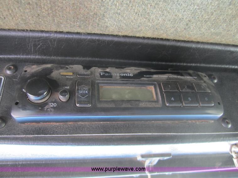 image for item 3881 1997 Kenworth W900 dump truck