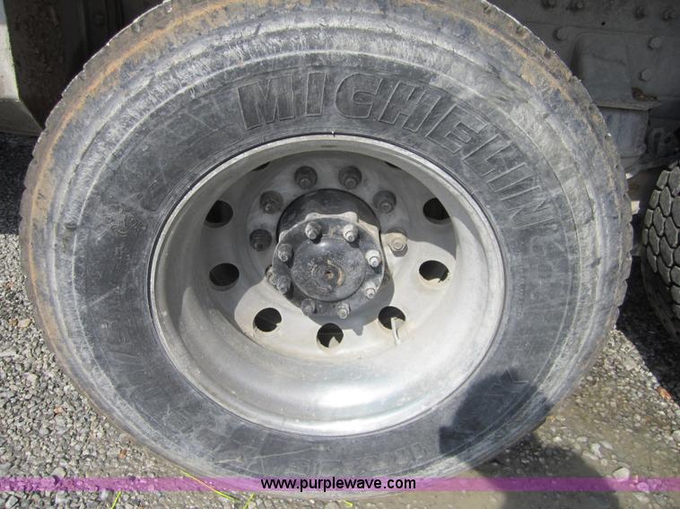 image for item 3881 1997 Kenworth W900 dump truck