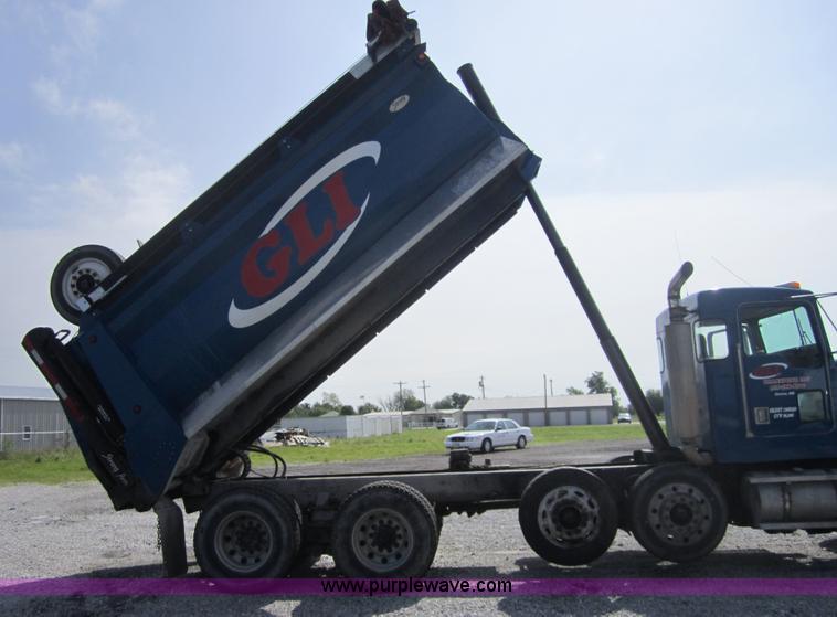 image for item 3881 1997 Kenworth W900 dump truck