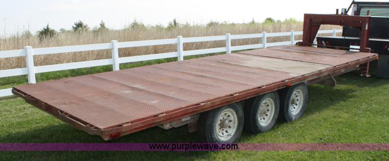 image for item 4976 1998 Neal goose neck dump trailer