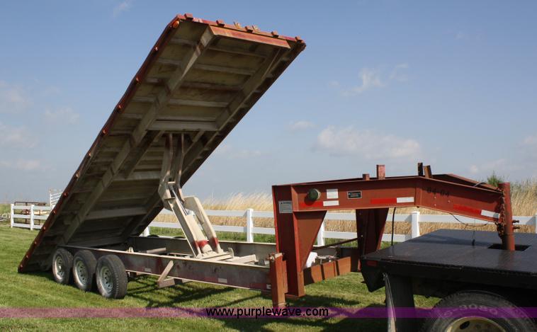 image for item 4976 1998 Neal goose neck dump trailer
