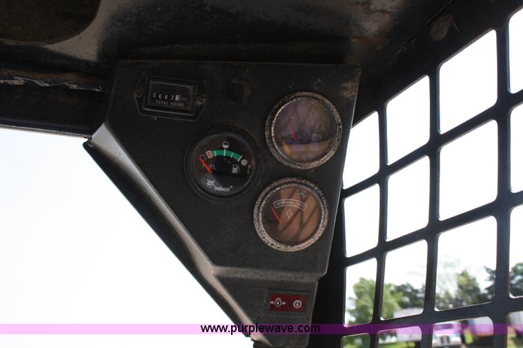 image for item 4977 1990 Bobcat 843 skid steer